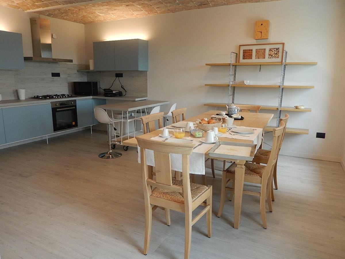 B&B Bionzo16 Calosso ภายนอก รูปภาพ