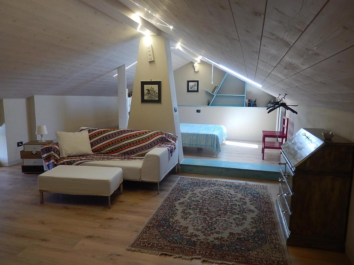 B&B Bionzo16 Calosso ภายนอก รูปภาพ